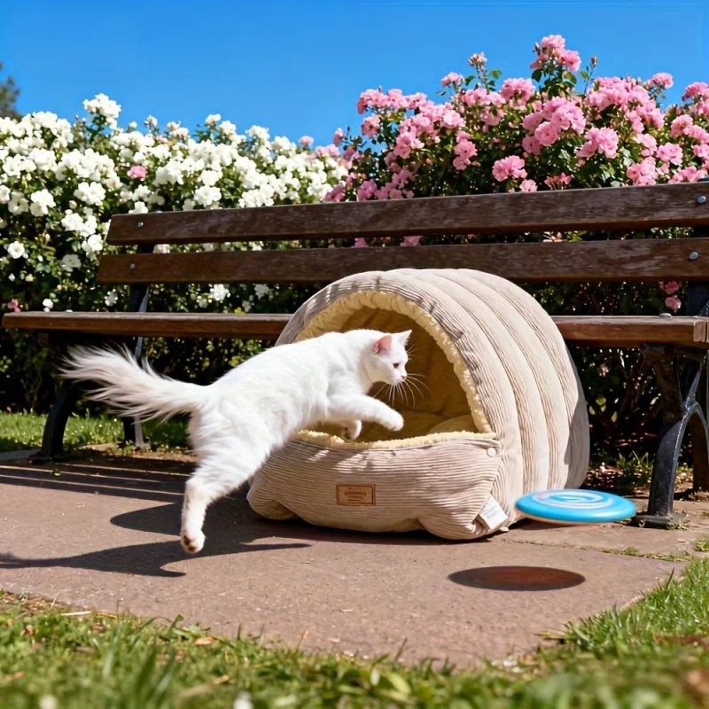 “CloudNest” Warm Cat Cave Bed